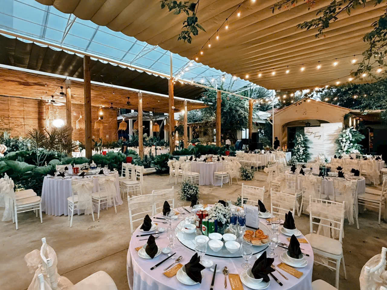 Yoyo Beer Garden Event Image 2