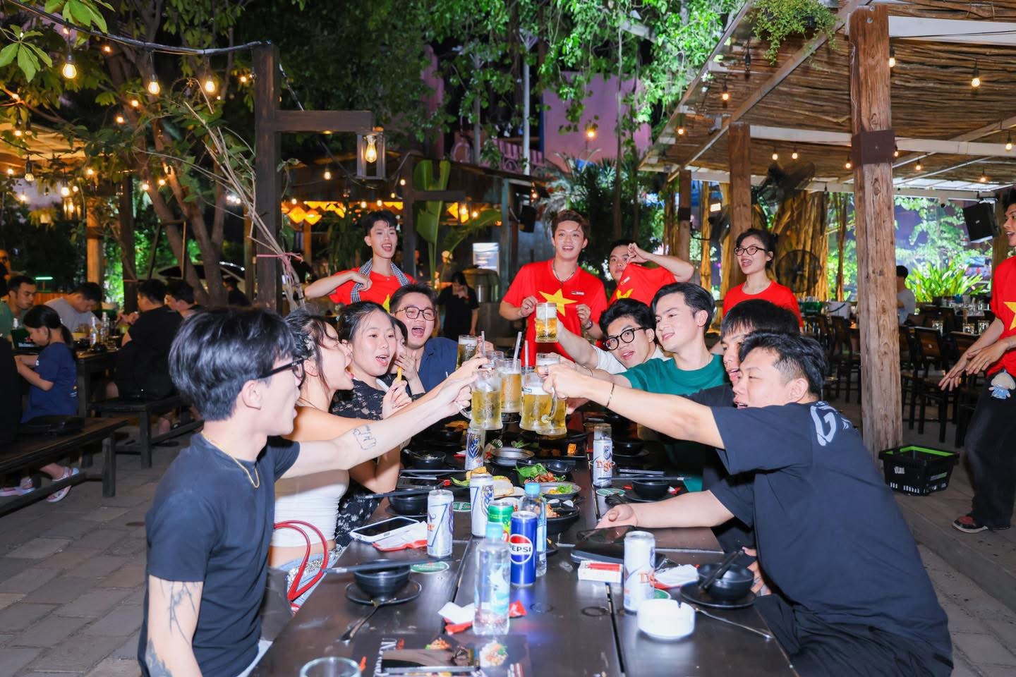 YOYO Garden hiện tại - Không gian sôi động