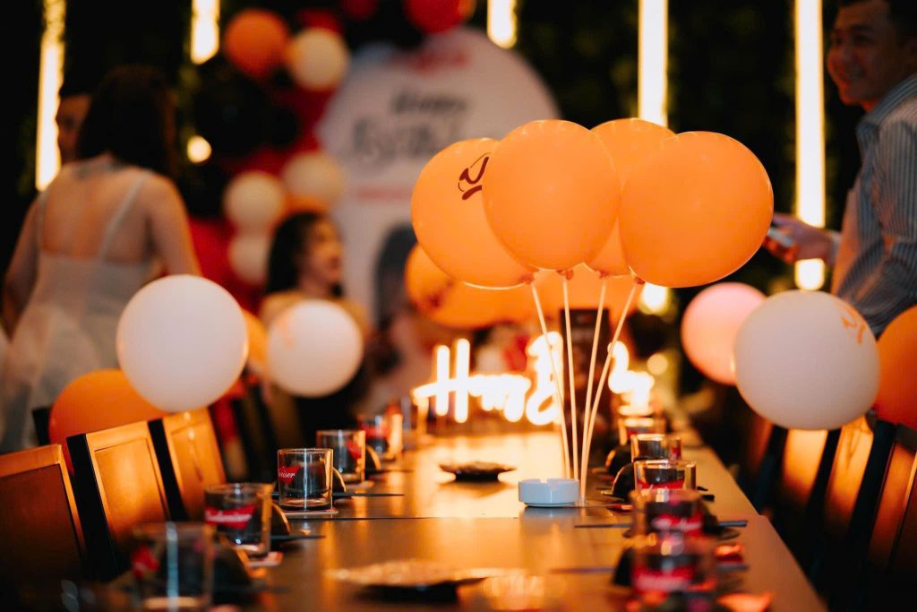 Không gian hẹn hò lãng mạn dành cho các cặp đôi tại quán nhậu Yoyo Beer Không gian hẹn hò lãng mạn dành cho các cặp đôi tại quán nhậu Yoyo Beer