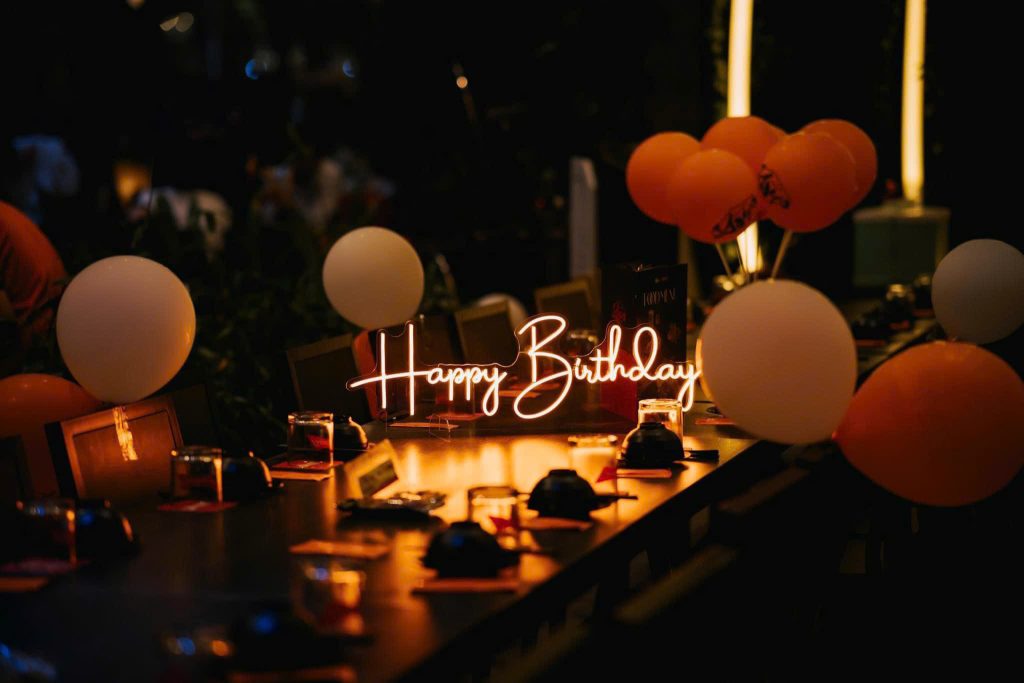 Tổ chức cầu hôn tại YoYo Beer Garden Tổ chức cầu hôn tại YoYo Beer Garden