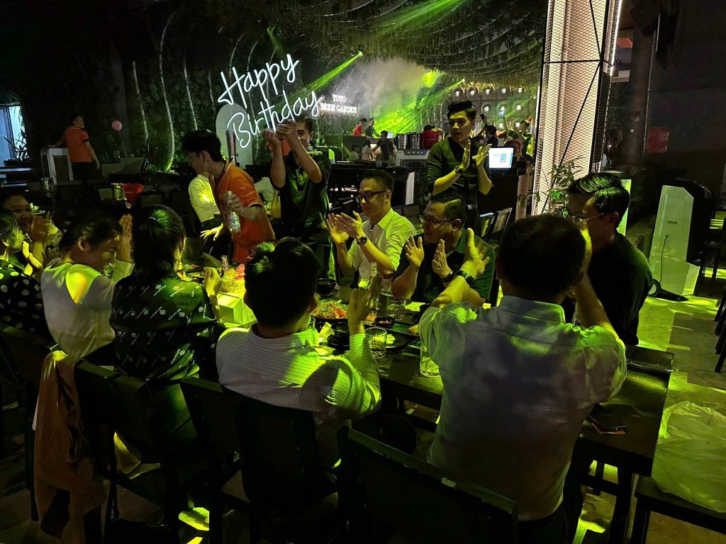 Lên Kế Hoạch Tổ Chức Sinh Nhật Tại YoYo Beer Garden